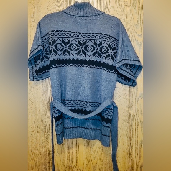 EUC Dress Barn Knit Snowflake Turtleneck Sweater | Grey | XLP - Picture 5 of 10